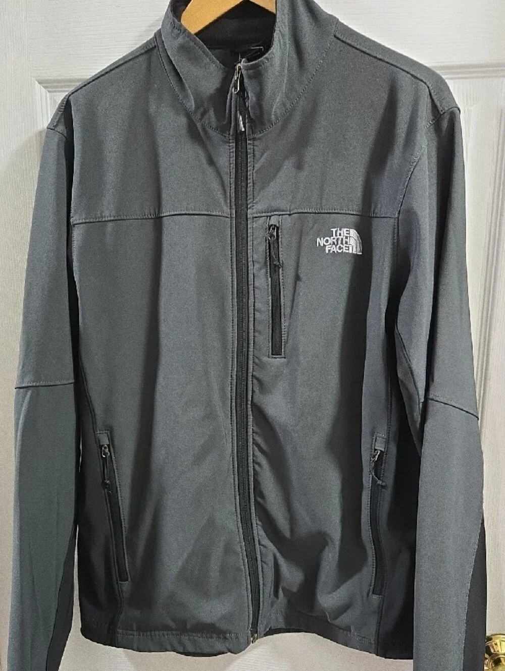 The North Face Men's Dark Gray Lightweight Softshell Jacket